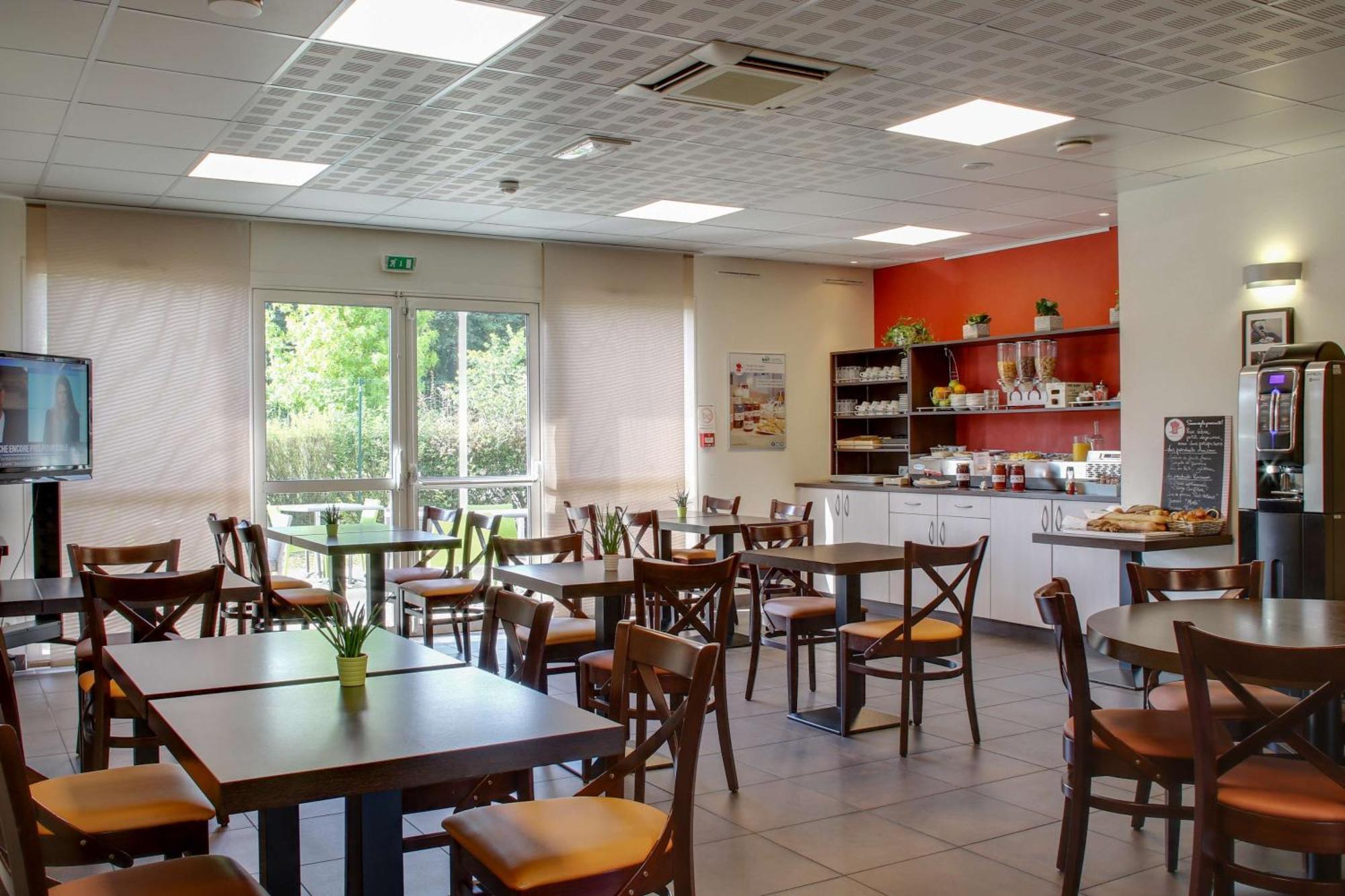 Brit Hotel Saint-Meen-Le-Grand En Broceliande Ngoại thất bức ảnh