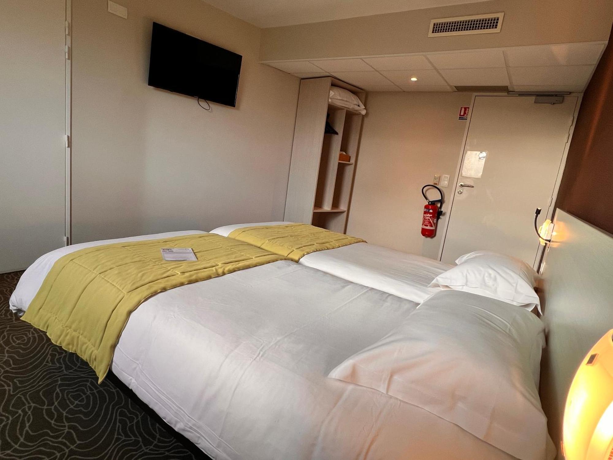 Brit Hotel Saint-Meen-Le-Grand En Broceliande Ngoại thất bức ảnh