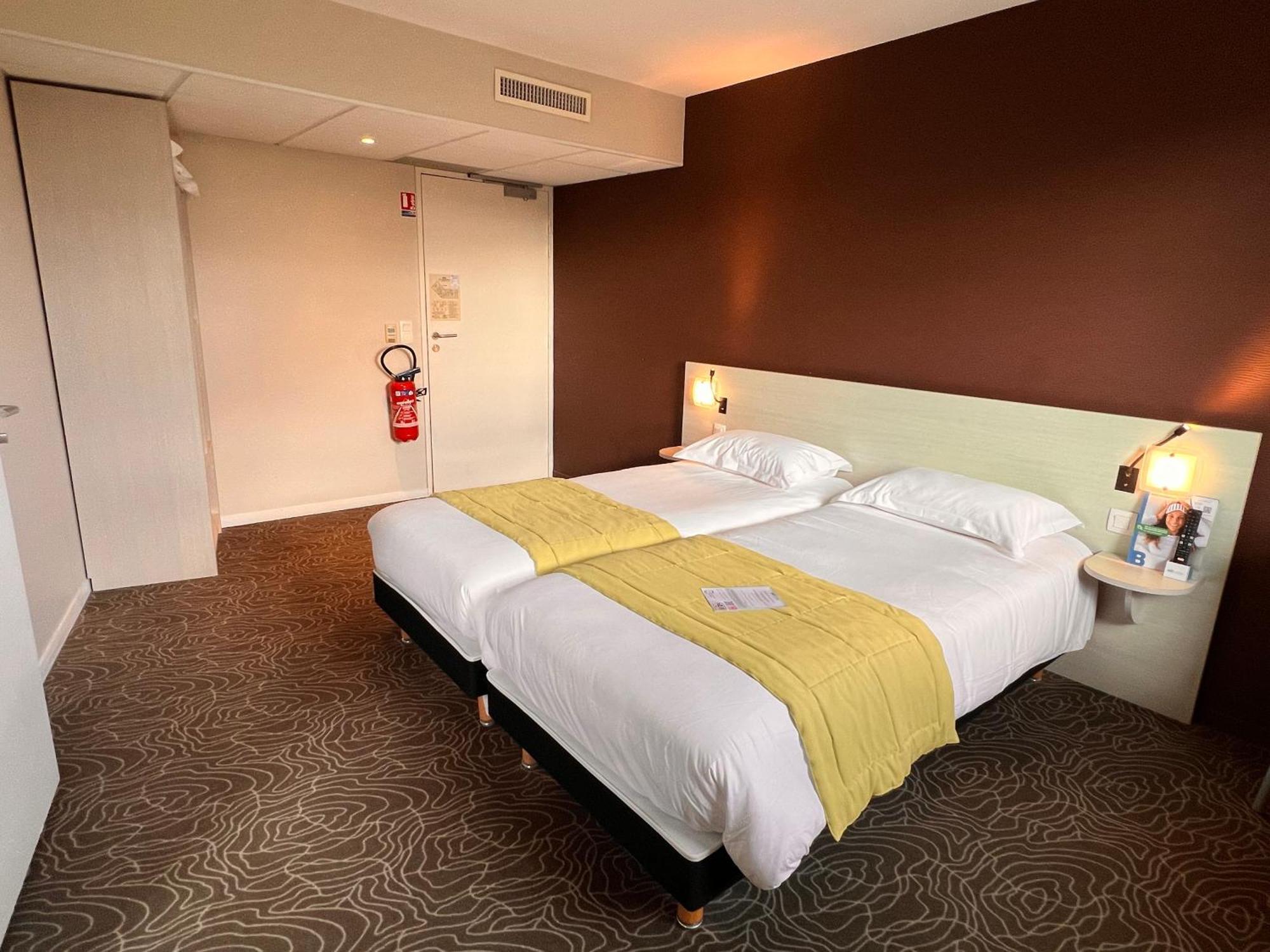 Brit Hotel Saint-Meen-Le-Grand En Broceliande Ngoại thất bức ảnh